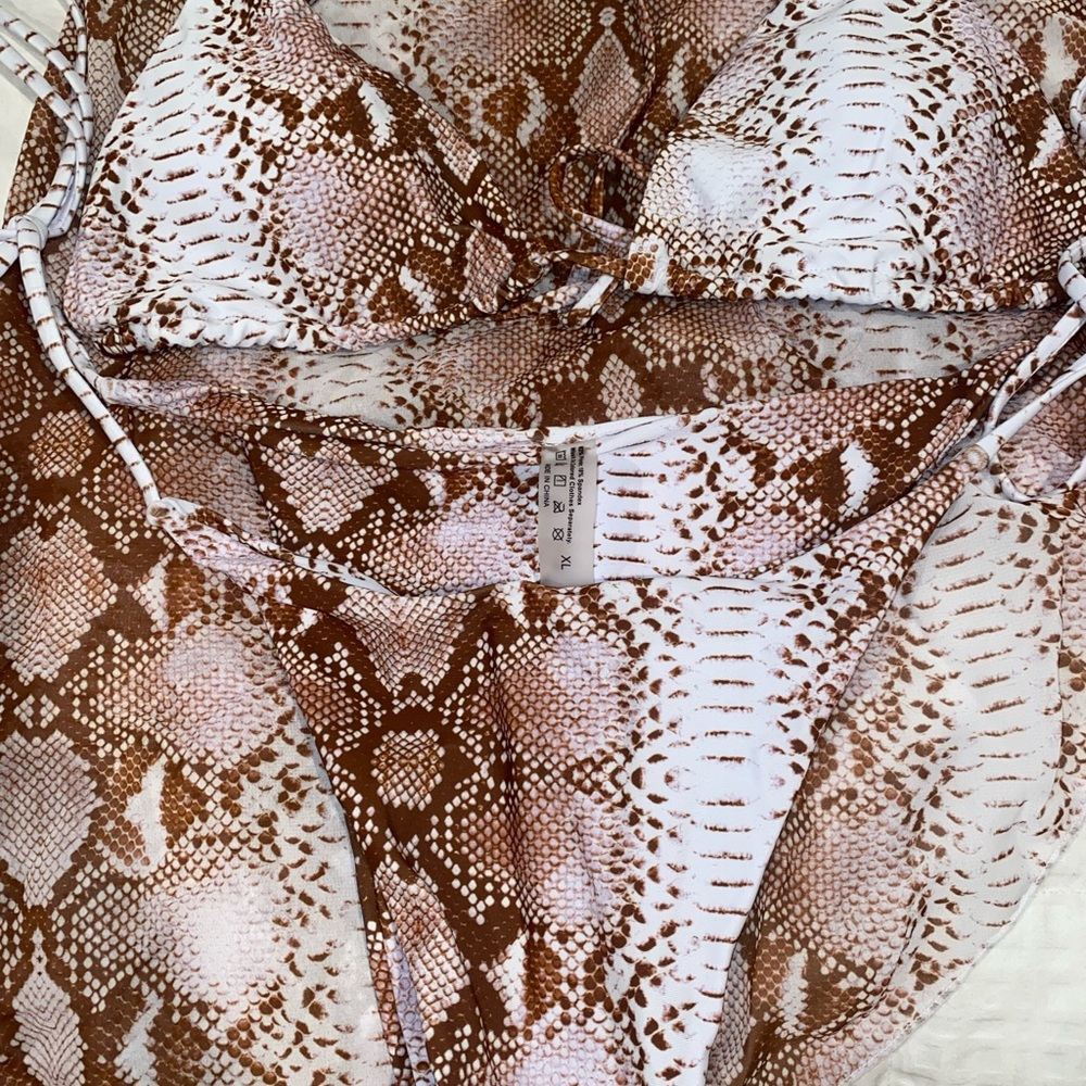 NEVER WORN 3 piece bikini swim set - Picture 4 of 4